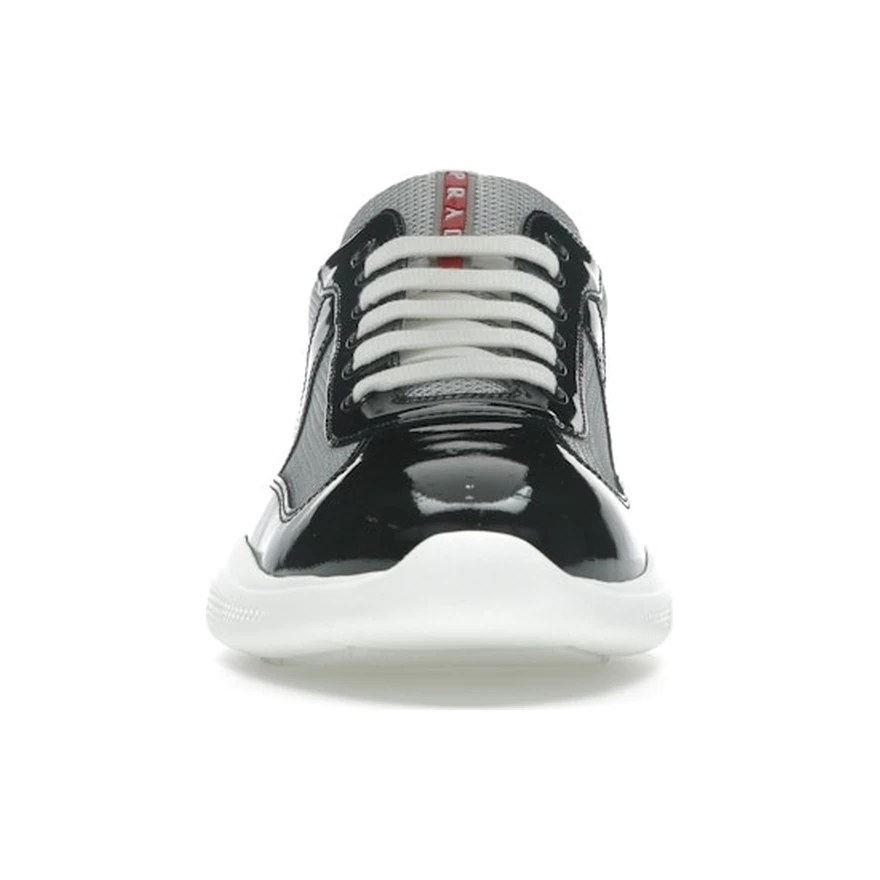 Prada America's Cup Anthracite et Grise, vue de face
