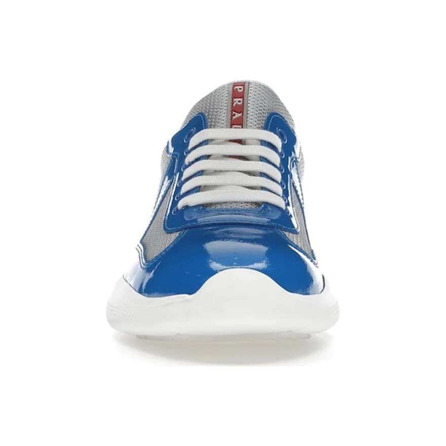 Prada America's Cup Bleue et Argent, vue de face
