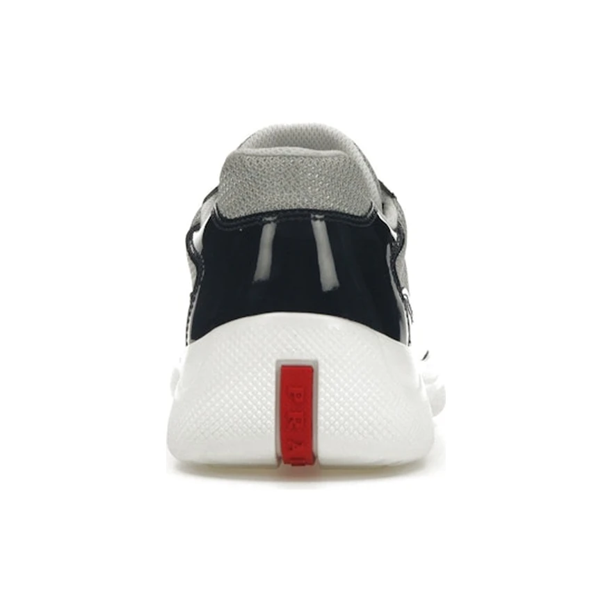 Prada America's Cup Royal Blue, vue arrière