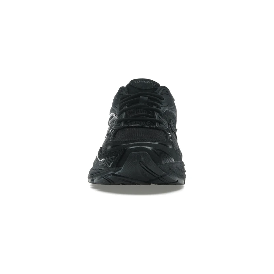 Saucony ProGrid Omni 9 Armor Black, vue de face