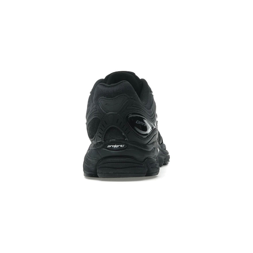 Saucony ProGrid Omni 9 Armor Black, vue arrière