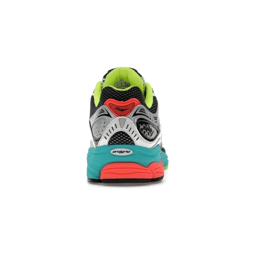 Saucony ProGrid Omni 9 Silver Mutant, vue arrière