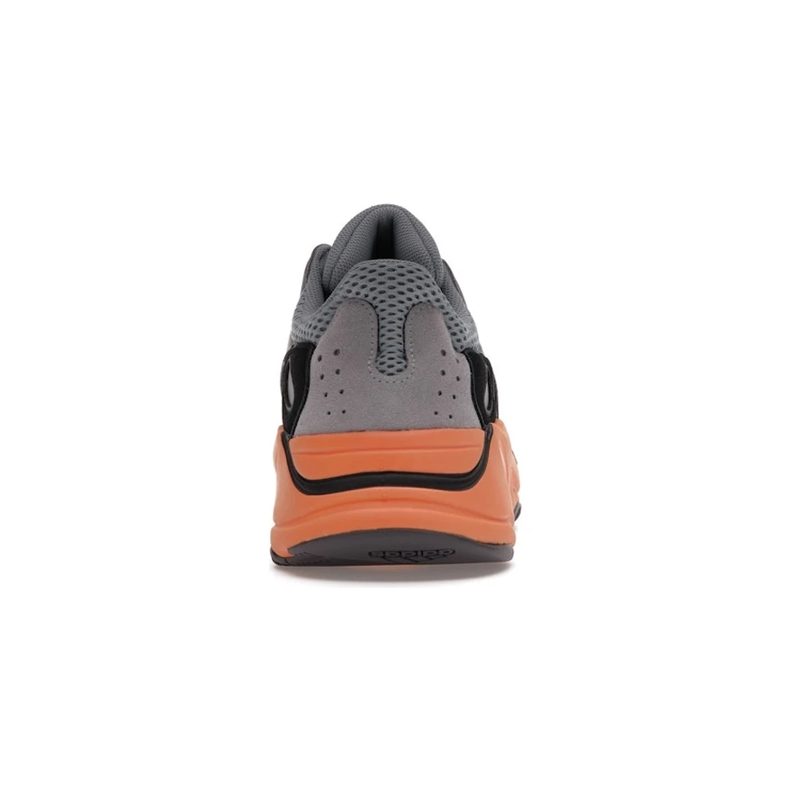 adidas Yeezy Boost 700 Wash Orange, vue arrière
